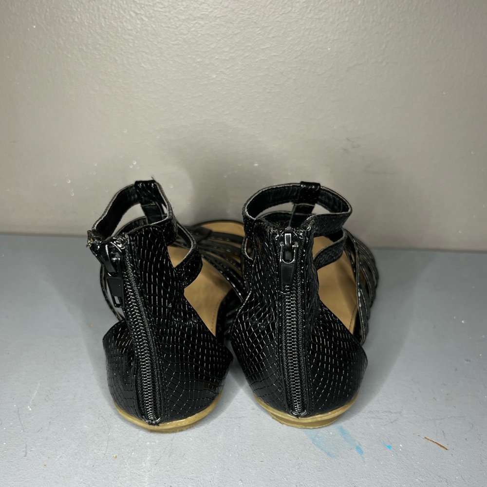 Sandals - Picture 4 of 6